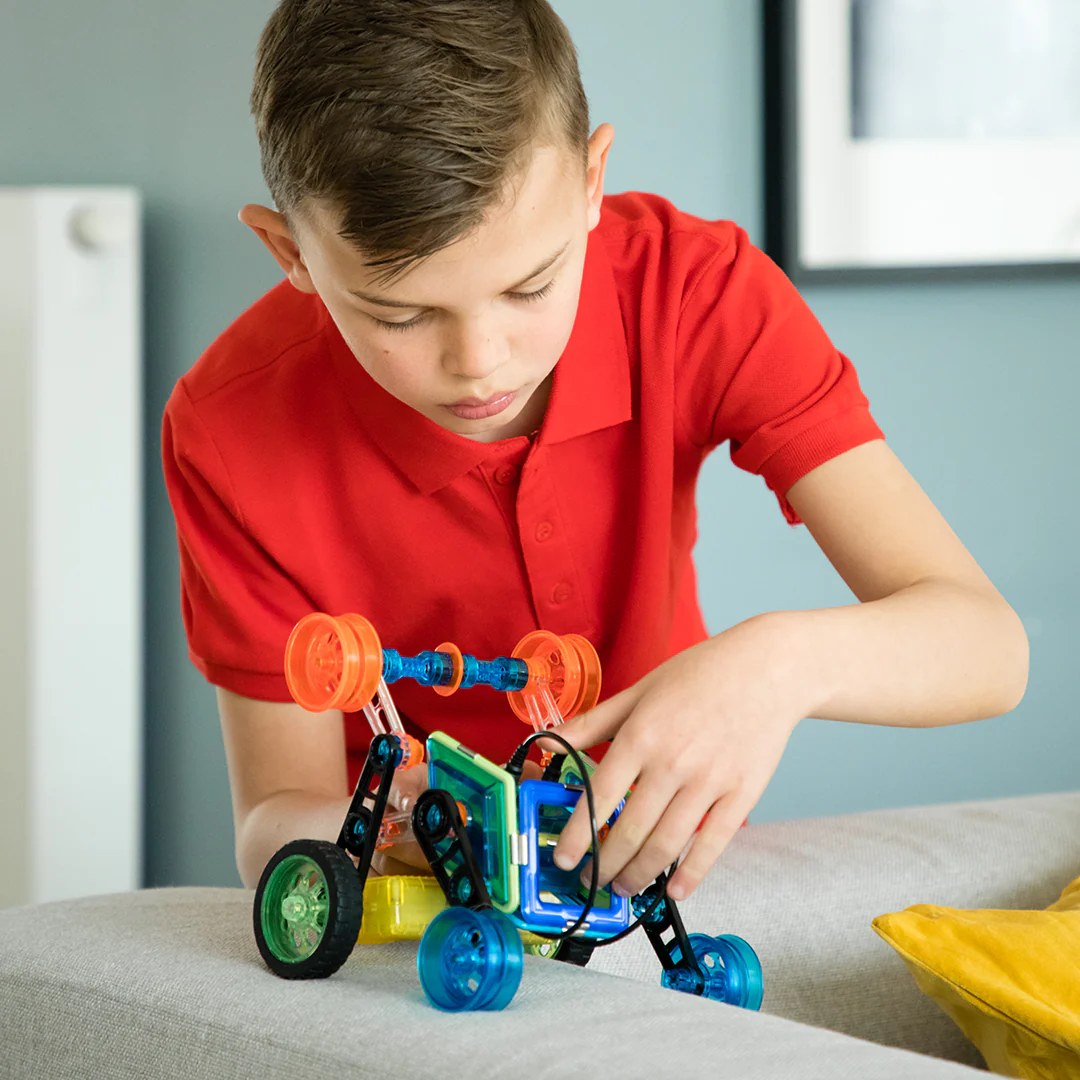 GeoSmart Flip Bot GeoMagnetic STEM Magnetic Construction Set with Rechargeable Turbo Motors for Ages 5+ - Image 11